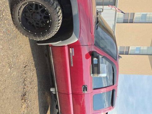 Used 2006 GMC Sierra 2500 SLT w/ Heavy-Duty Power Package image 2