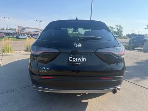 Used 2025 Honda HR-V Sport image 7