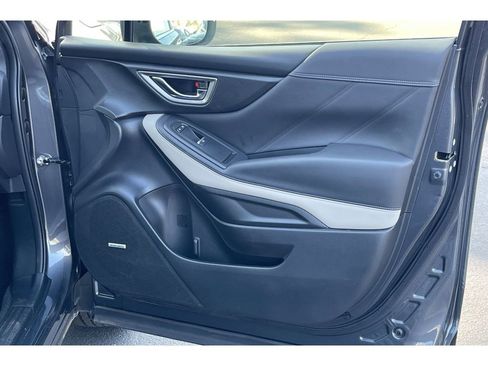 Used 2024 Subaru Forester Limited image 23