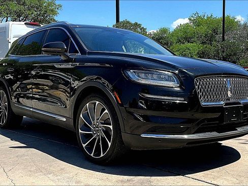 Used 2021 Lincoln Nautilus Reserve w/ Equipment Group 201A image 2