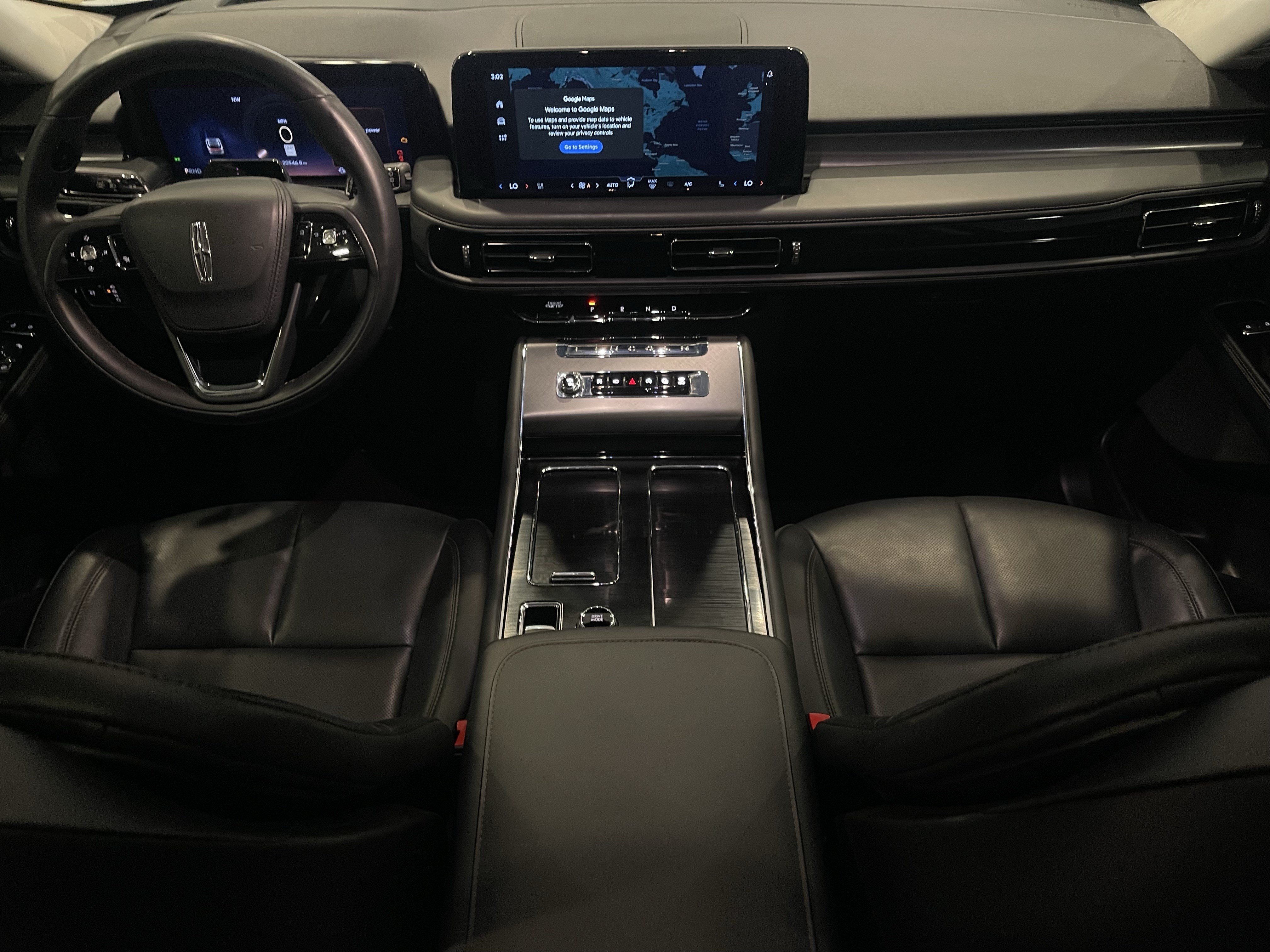 Used 2025 Lincoln Aviator AWD w/ Equipment Group 101A image 16