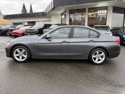 Used 2014 BMW 320i Sedan RWD image 2