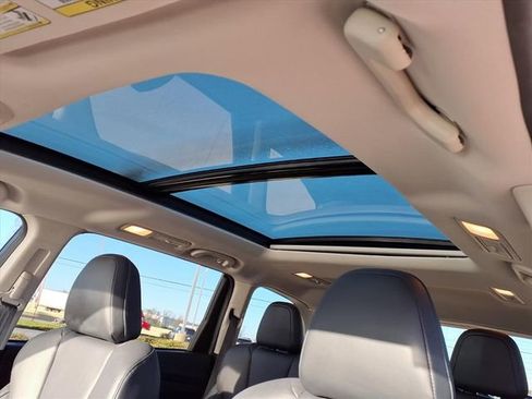 Certified 2023 Subaru Ascent Limited w/ Technology Package image 6