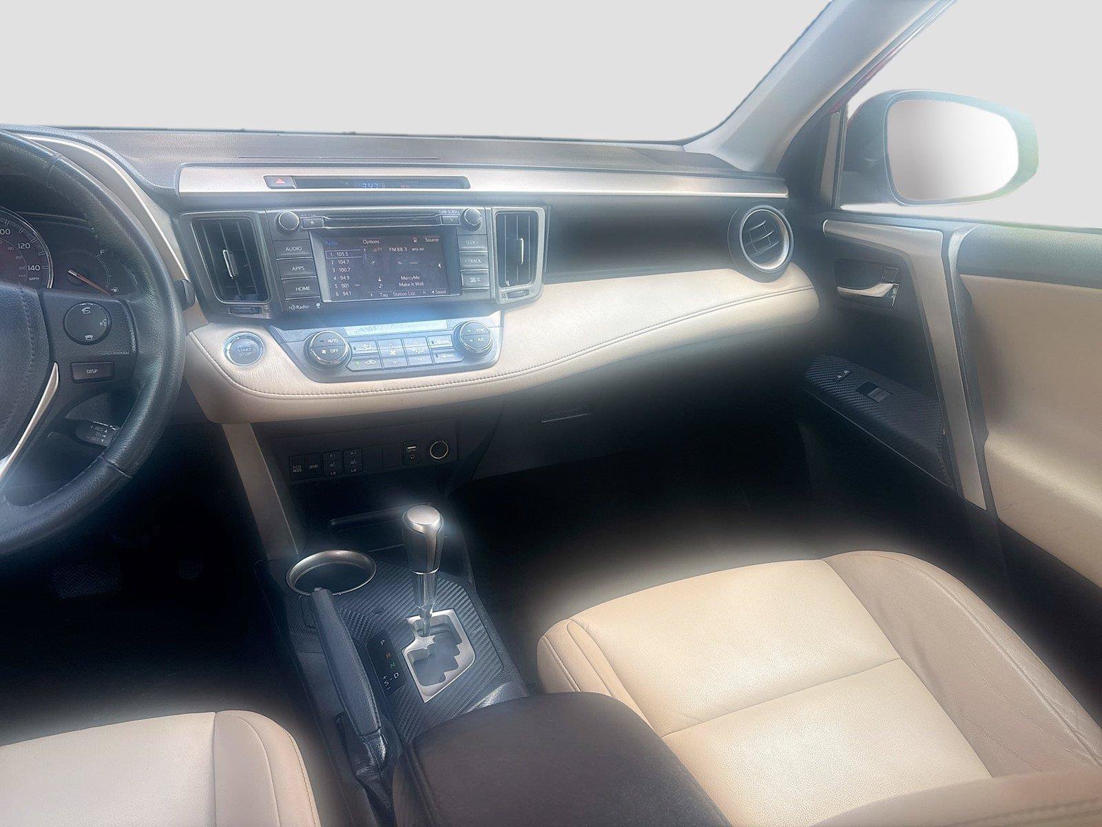 Used 2015 Toyota RAV4 Limited FWD image 17