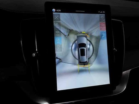 Used 2026 Volvo XC90 B6 Ultra w/ Protection Package image 29