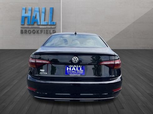 Used 2019 Volkswagen Jetta SE FWD image 4