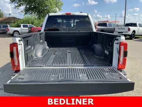 Used 2023 Ford F350 Lariat w/ Tow Technology Package image 12