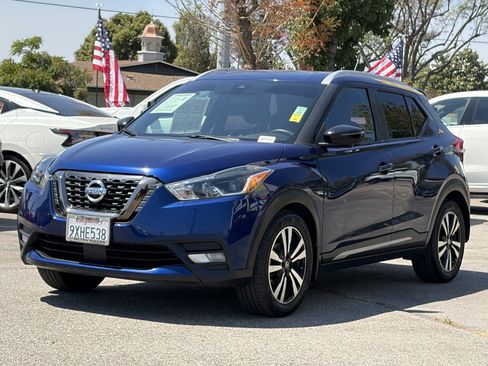 Used 2020 Nissan Kicks SR FWD image 7
