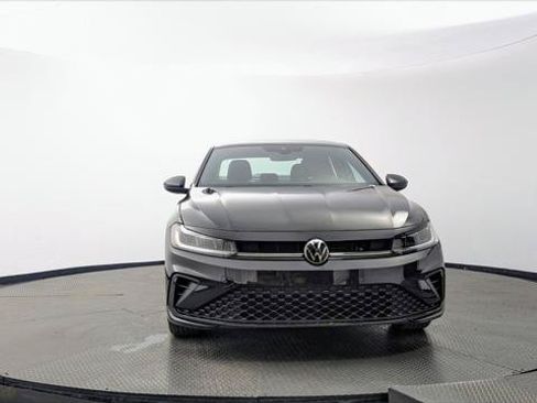 Used 2025 Volkswagen Jetta Sport FWD image 11