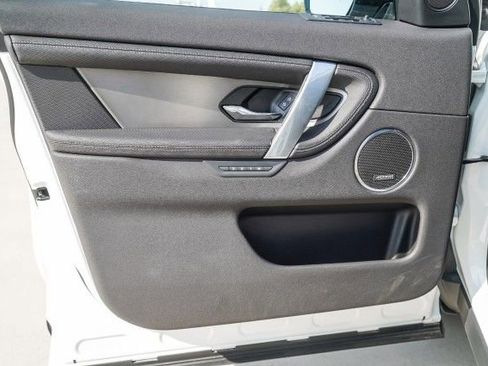 Certified 2024 Land Rover Discovery Sport Dynamic SE image 23