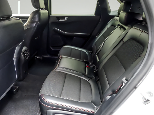 Used 2025 Ford Escape ST-Line Select AWD/4WD image 10