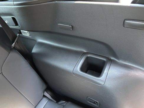 Used 2022 Mitsubishi Outlander SE AWD/4WD image 34