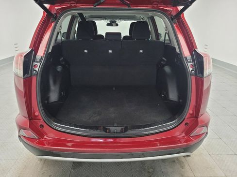 Used 2018 Toyota RAV4 XLE FWD image 29