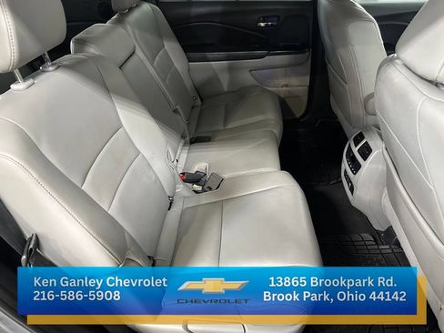 Used 2018 Honda Pilot Touring image 22