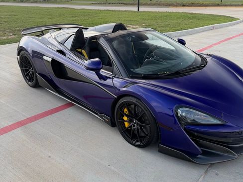 Used 2020 McLaren 600LT Spider RWD image 9