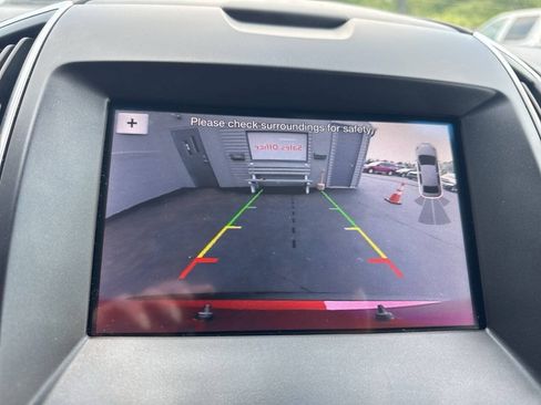 Used 2019 Ford Edge Titanium w/ Cold Weather Package AWD/4WD image 30