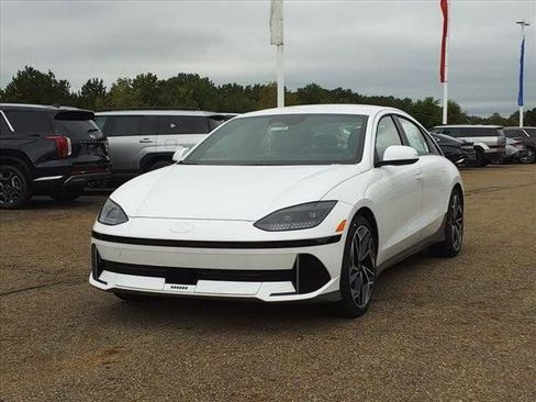 New 2024 Hyundai Ioniq 6 SEL image 8