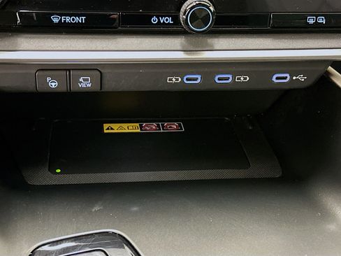 Used 2023 Lexus RZ 450e Premium w/ Technology Package image 26