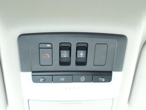 Used 2023 Nissan Rogue SL w/ SL Premium Package FWD image 21