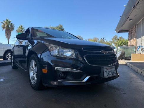 Used 2015 Chevrolet Cruze LT image 14