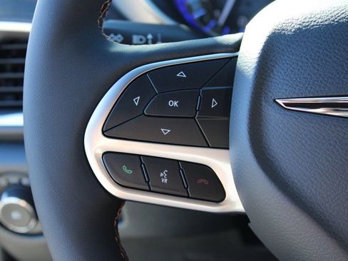 New 2026 Chrysler Pacifica Pinnacle image 15