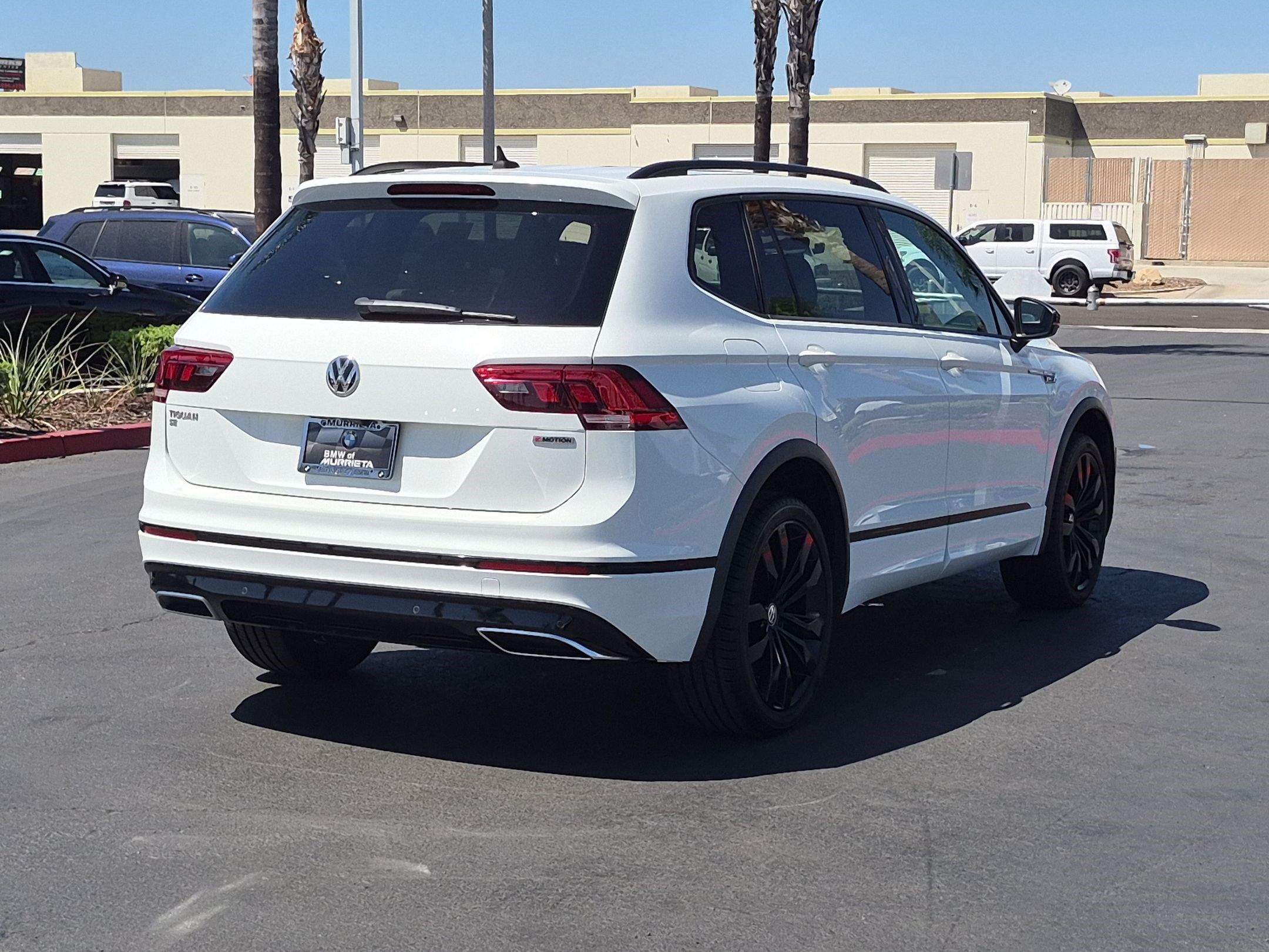 Used 2020 Volkswagen Tiguan SE R-Line AWD/4WD image 10