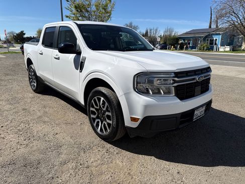 Certified 2024 Ford Maverick Lariat image 7