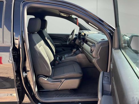 Used 2023 Chevrolet Colorado W/T RWD image 16