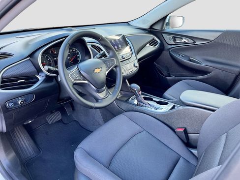 Used 2024 Chevrolet Malibu RS FWD image 9