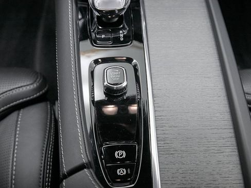 Certified 2024 Volvo V90 B6 Cross Country Ultimate image 21