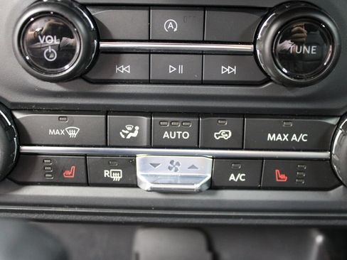 Used 2024 Ford Bronco Big Bend w/ Sasquatch Package AWD/4WD image 56