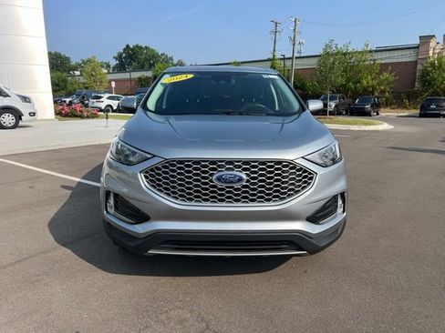 Certified 2024 Ford Edge SEL w/ Convenience Package AWD/4WD image 2