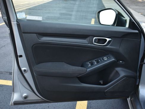 Used 2022 Honda Civic Sport image 12