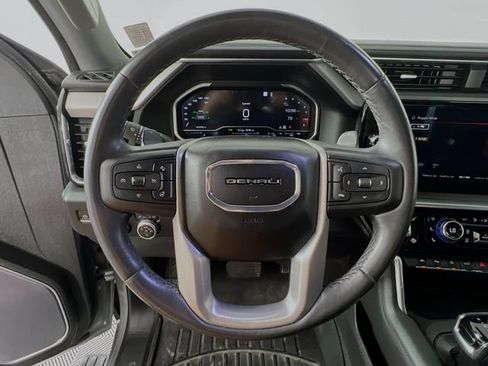 Used 2023 GMC Sierra 1500 Denali w/ Technology Package AWD/4WD image 12