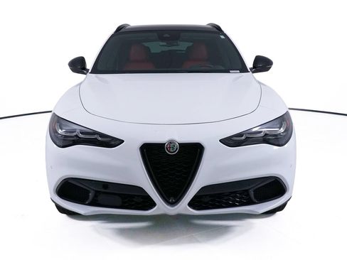 Used 2024 Alfa Romeo Stelvio Sprint AWD/4WD image 10