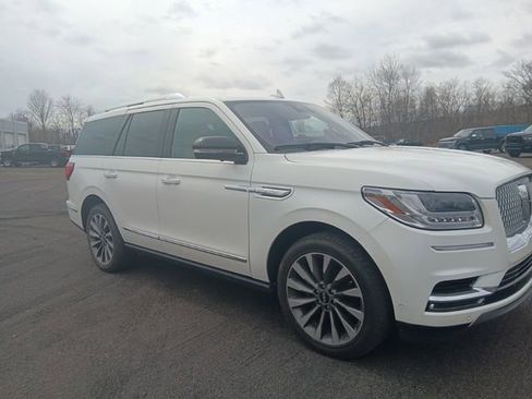 Used 2020 Lincoln Navigator Reserve image 1