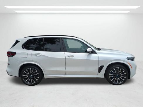 New 2026 BMW X5 xDrive40i w/ M Sport Package AWD/4WD image 3