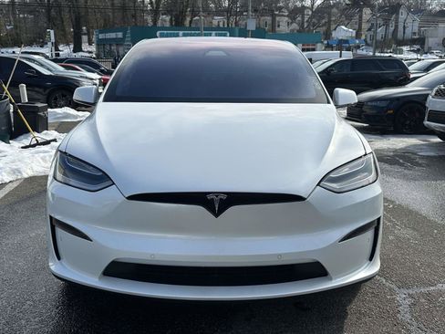 Used 2022 Tesla Model X Plaid image 8
