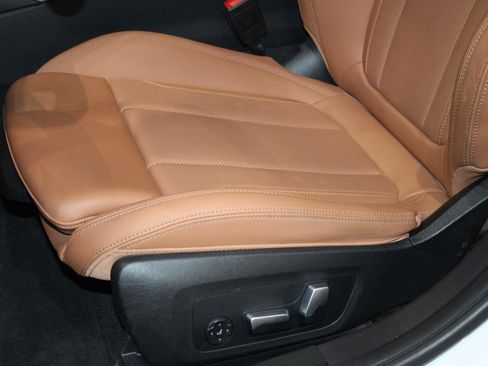 Certified 2023 BMW 330i Sedan w/ Driving Assistance Package RWD image 15