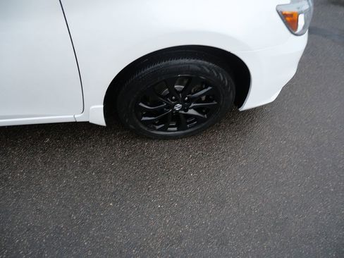 Used 2018 Nissan Sentra SV image 33