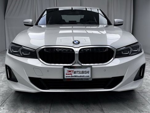 Used 2025 BMW 330i xDrive Sedan w/ Convenience Package image 3