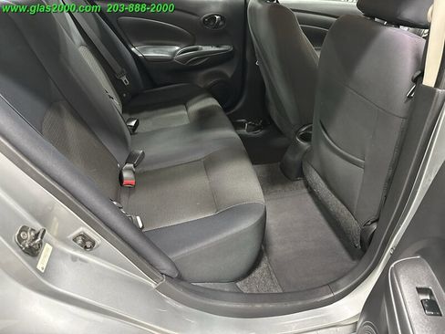 Used 2012 Nissan Versa SV image 10