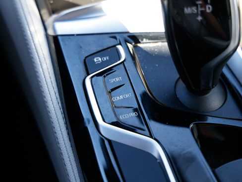 Used 2017 BMW 540i image 43