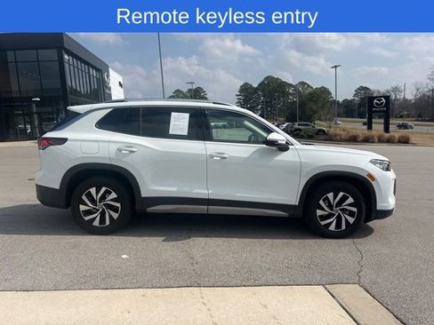 Certified 2025 Volkswagen Tiguan S image 5