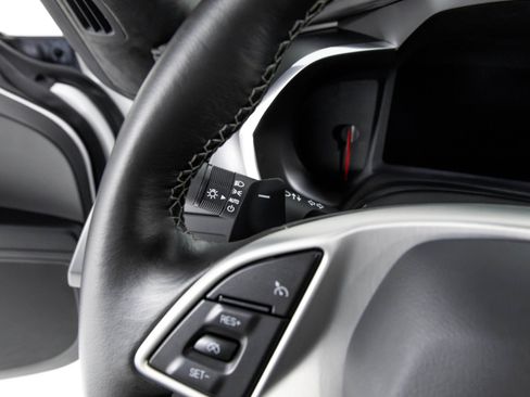 Used 2015 Chevrolet Corvette Z06 w/ 3LZ Preferred Equipment Group image 19