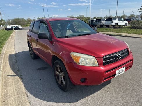 Used 2008 Toyota RAV4 4WD image 2