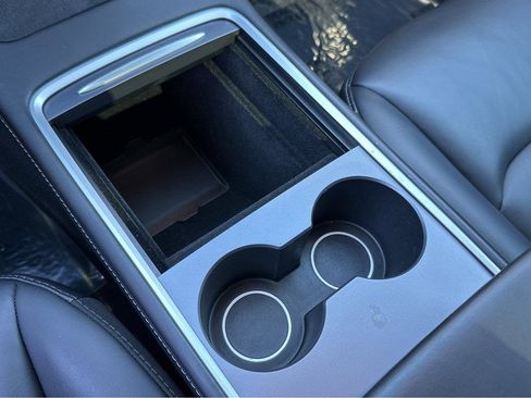 Used 2021 Tesla Model 3 Standard Range Plus image 26