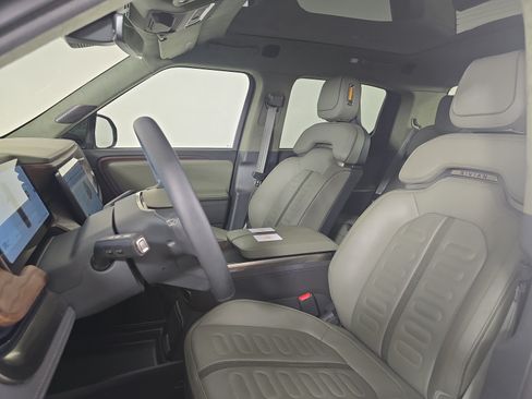 Used 2023 Rivian R1T Adventure AWD/4WD image 20