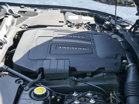 Used 2014 Jaguar XK Convertible image 16