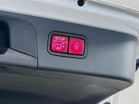 Used 2021 Mercedes-Benz GLC 300 image 19